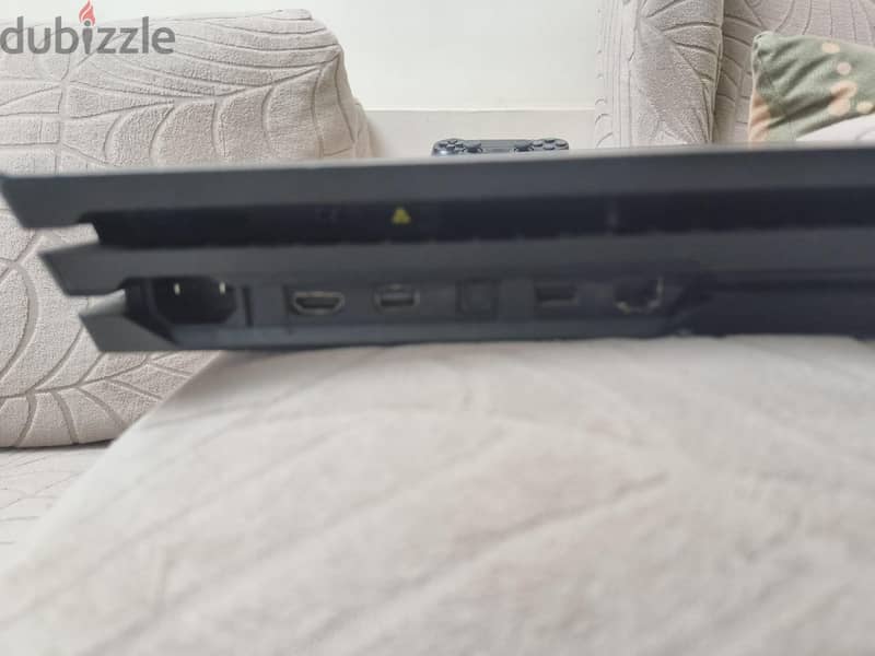 PS4 PRO 7