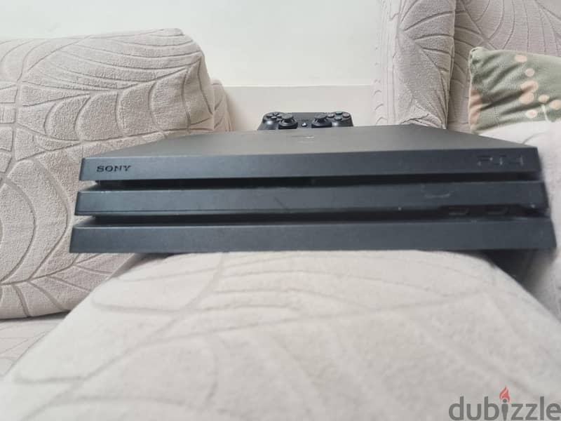 PS4 PRO 8