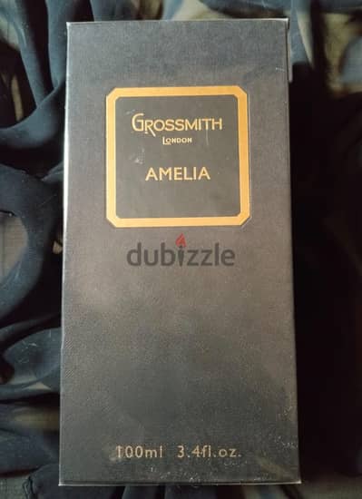 Amelia من دار Grossmith London.