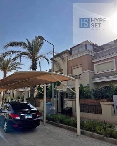 Pay 800,000 and receive a middle townhouse in Sarai Mostakbal City in a prime location next to Madinaty with a 12 year installment plan
