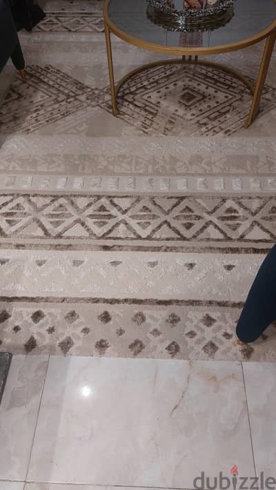 سجاد تركي استخدام بسيط جدا ينفع عروسه المكان اللبيني فيصل فقط