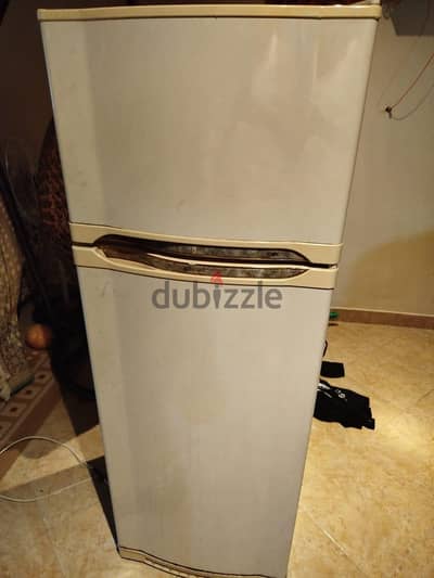 ثلاجة شحن شركة