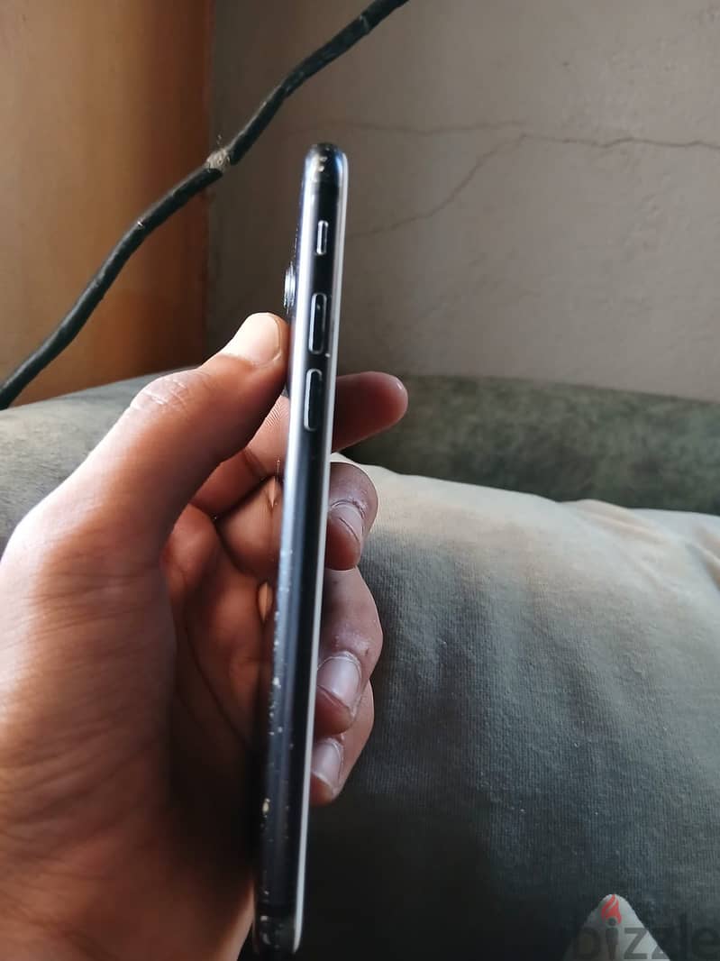 Apple - iPhone 7 3