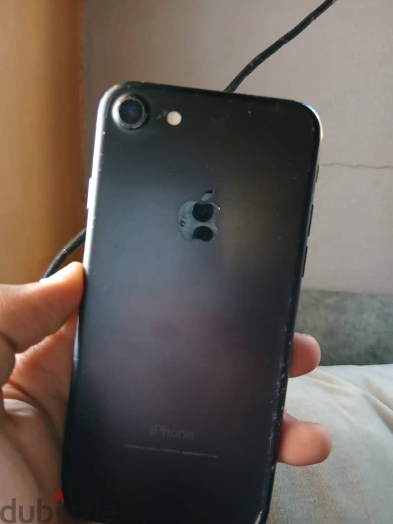 Apple - iPhone 7 5