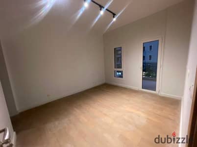 Luxurious apartment for rent in mivida