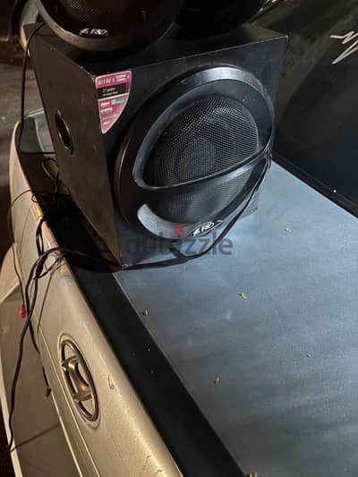 صب وفر Subwoofer