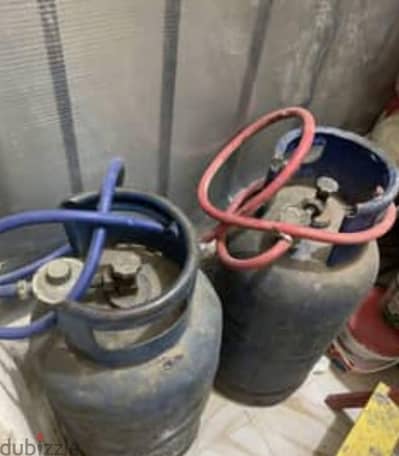 ٢ انبوبه بالمنظم والخرطوم بحاله جيده جدا