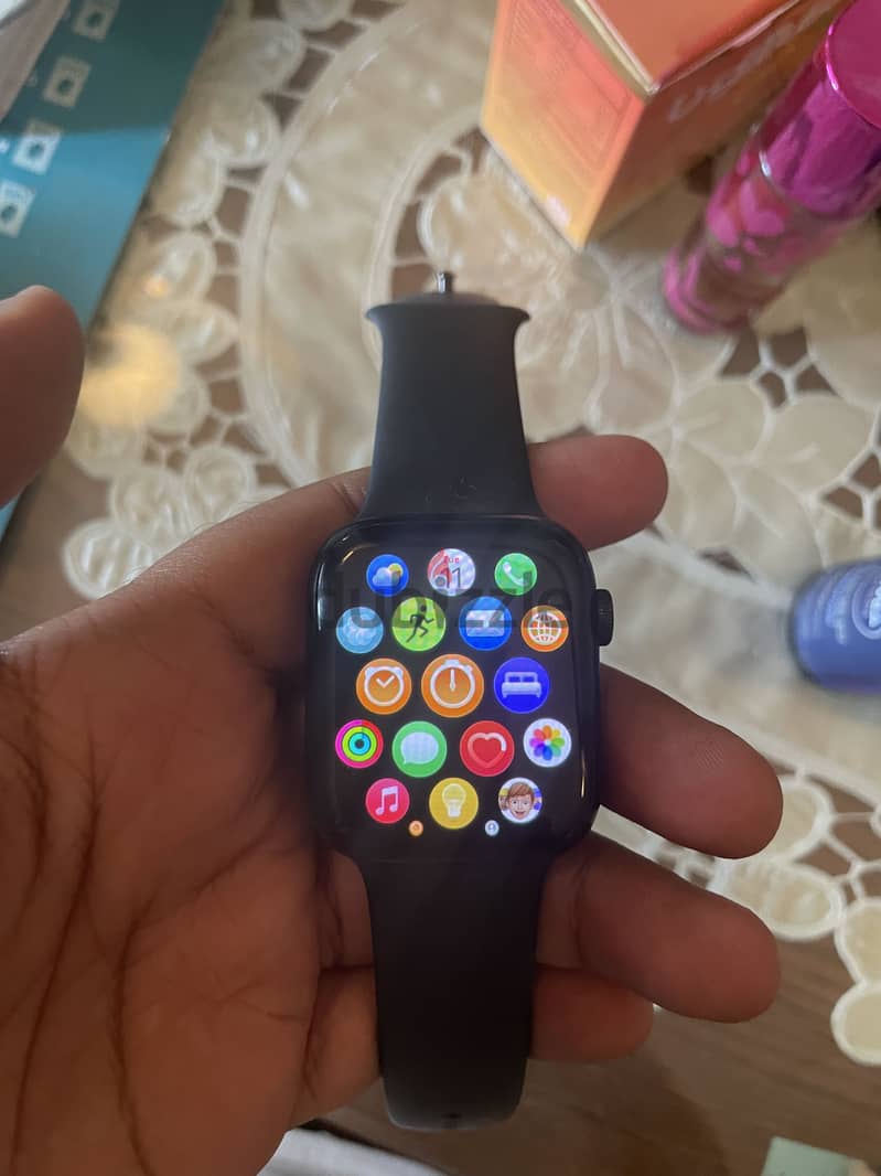 Apple watch series 8 2
