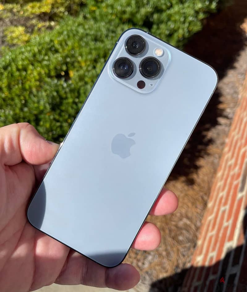 Apple - iPhone 13 Pro Max 1