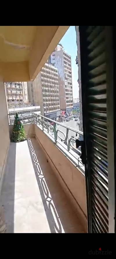 3-room office, hall, kitchen, 2 bathrooms, third floor, elevator, 15,000 in downtown