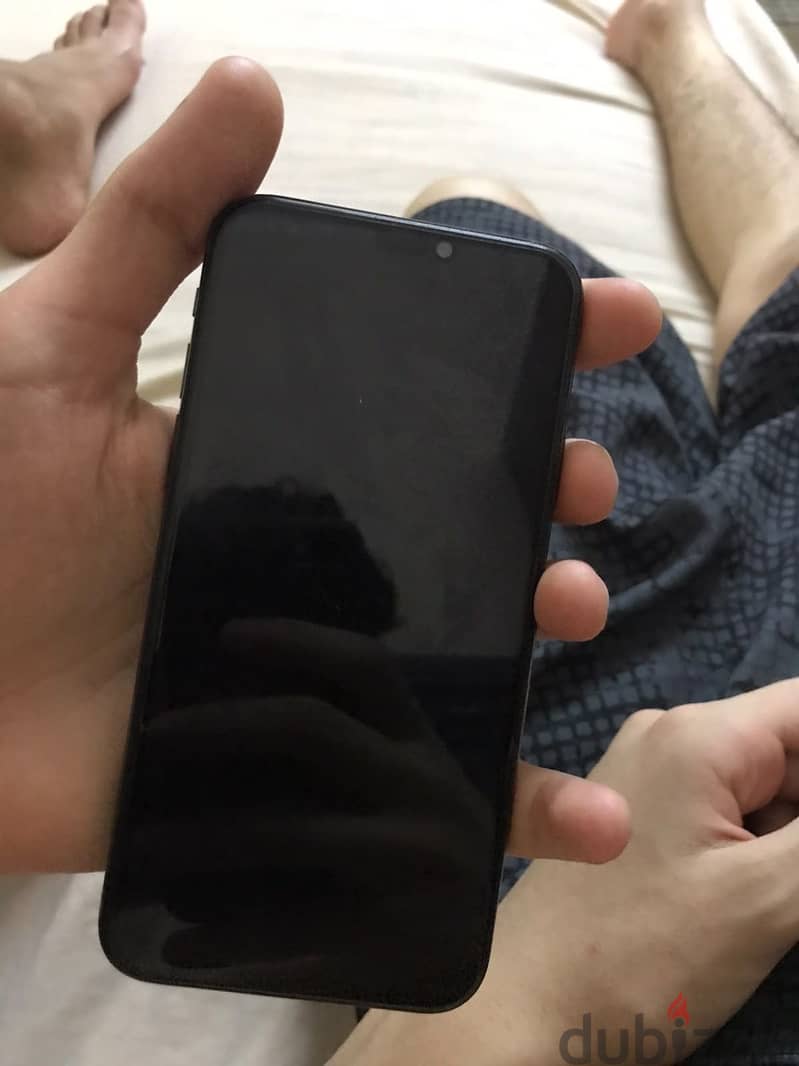 Apple - iPhone XS 1