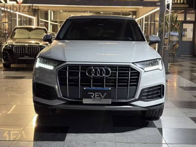 Audi Q7 2021 sline