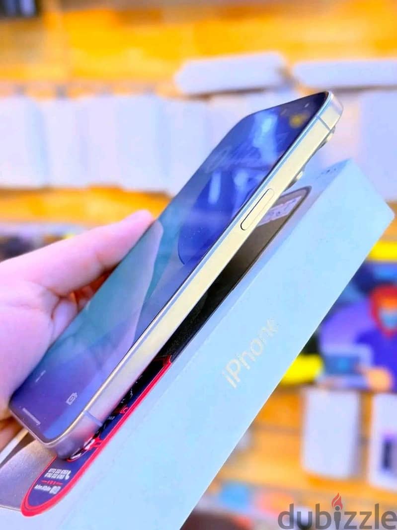 Apple - iPhone 15 Pro Max 4