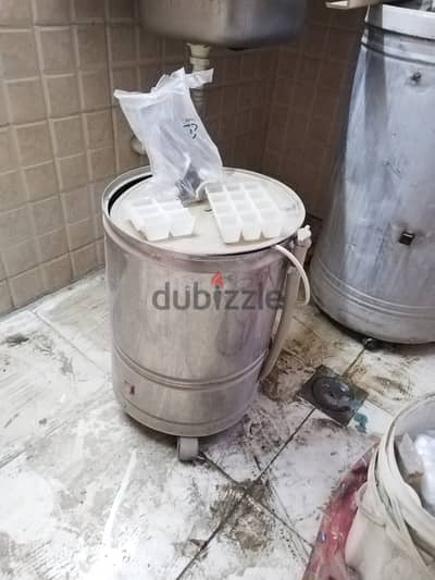 غسالة برميل يدوي