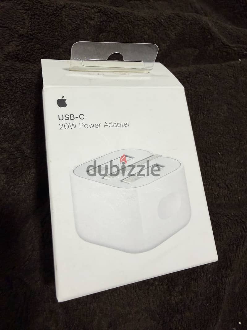 Apple Adapter 20 W 6
