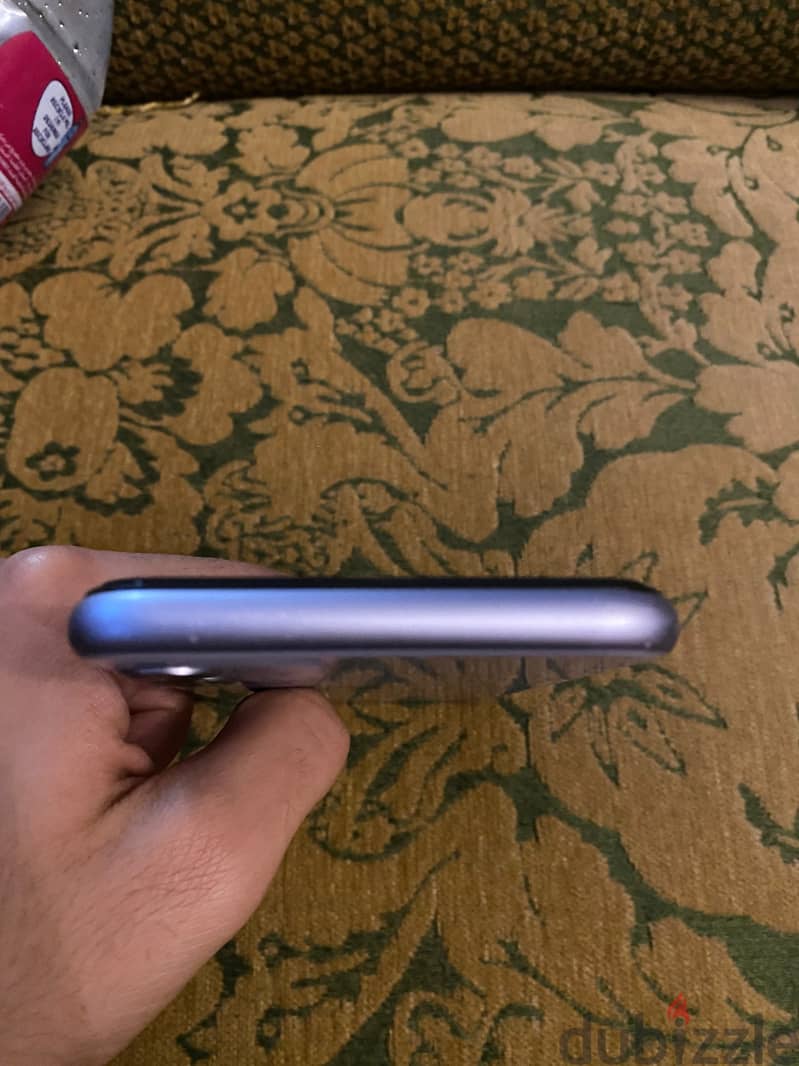 iPhone 11 5