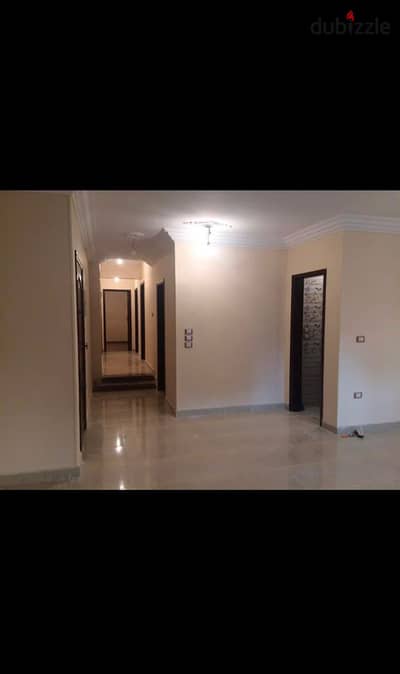 Apartment for Rent – 10th District, Sheikh Zayed  Apartment Details:  - 140 SQM - 3 Bedrooms - 2 Bathrooms - 2nd Floor - Gas Meter Available - Electricity Meter Available - Located in the 1st Neighborhood - Close to All Services and Amenities - Prime and