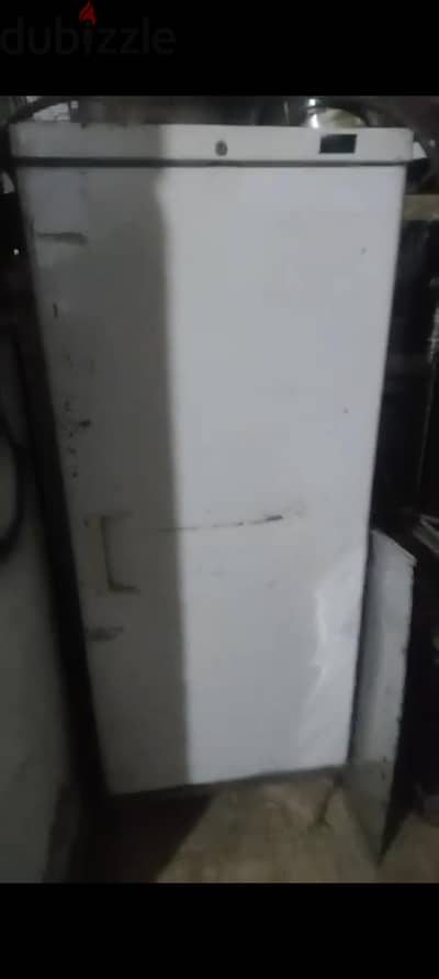 بيع تلاجه  كبيره