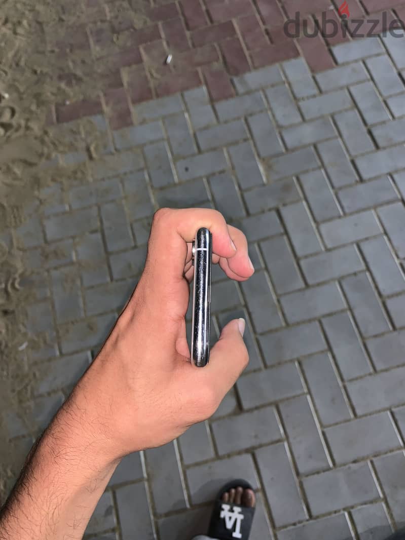Apple - iPhone XS 4