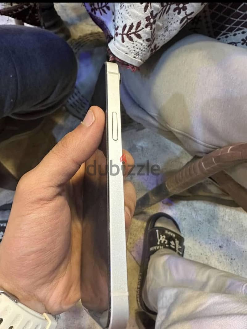 Apple - iPhone 13 5
