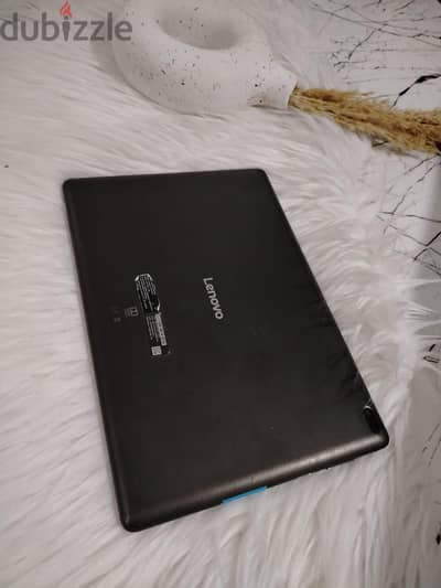 Lenovo tab E10