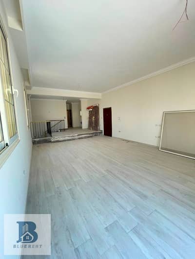 Distinctive penthouse for rent in Al Yasmin Villas, First Settlement