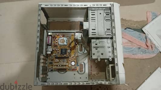 كيسة كمبيوتر للبيع   + مذربورد Computer case for sale + Motherboard