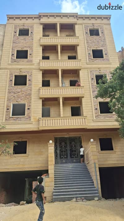شقه للبيع بالحي الثاني خطواط لجامعه msa