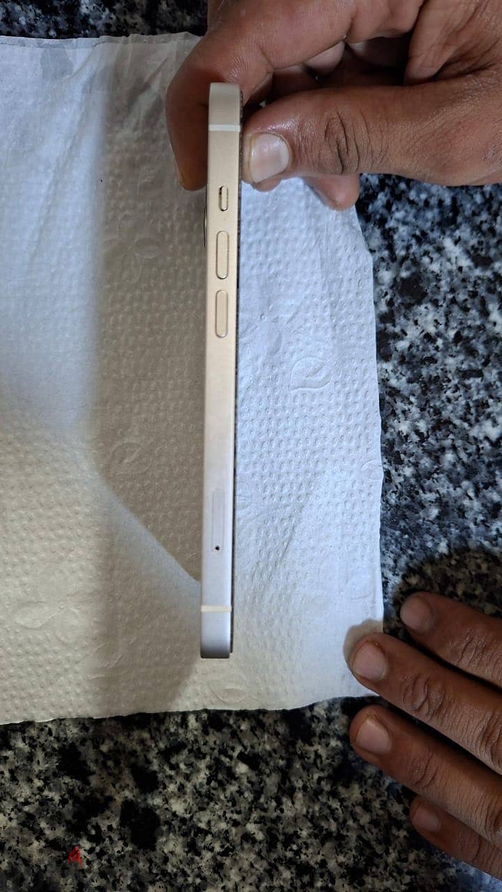Apple - iPhone 13 4