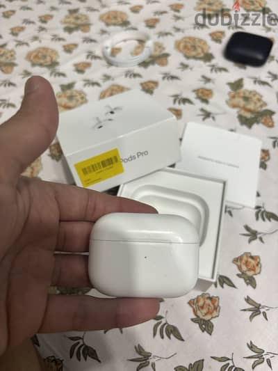 Apple AirPods Pro 1 (Case & Box Only)
