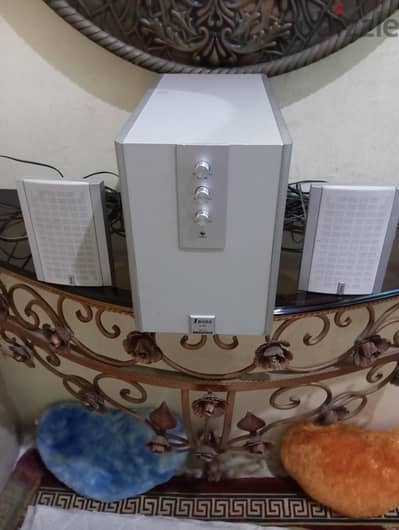 صب   فانتوم I boos الغنى عن التعريف  القديم صوت جبار