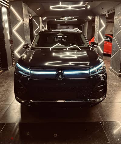 Volkswagen Tiguan Model 2024 R Line 40000Km Full Protection