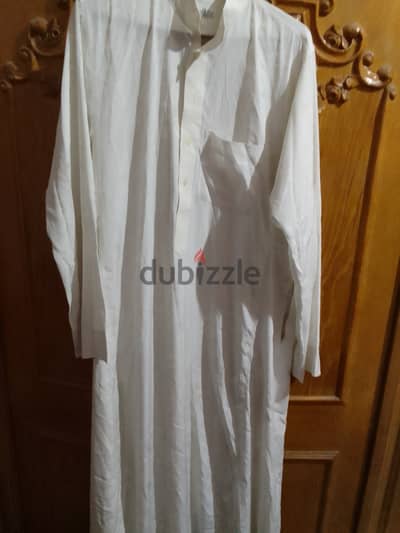 2 جلابيه بيضاء حرير استيراد للسعوديه المكان الجيزه السعر 300