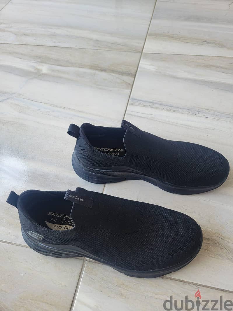 skechers 1