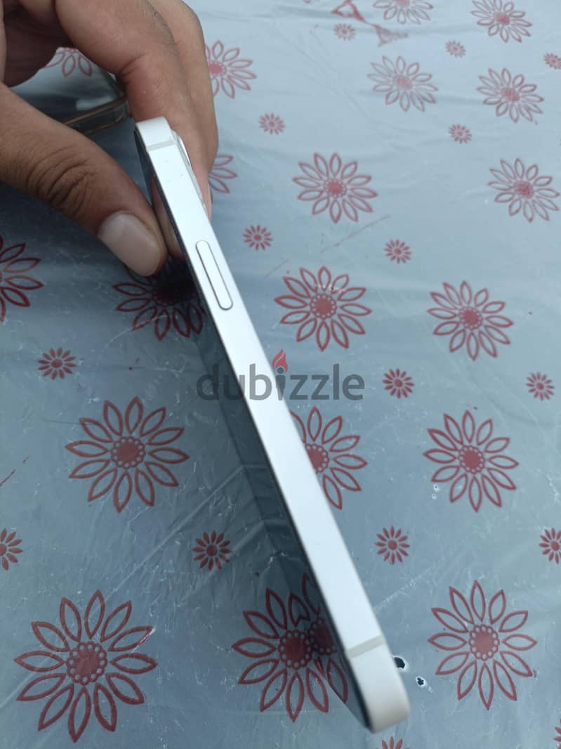 Apple - iPhone 13 2