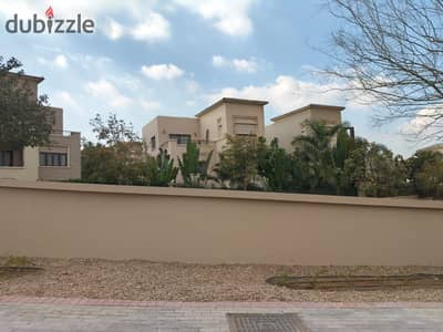 Prime Location Villa with 4 Bedrooms for Sale in Uptown Cairo Emaar Fully Finished with Kitchen & ACs