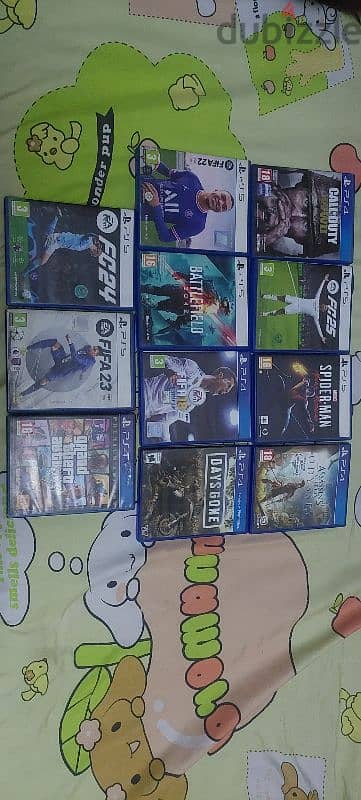 للبيع مجموعة ألعاب PS4 و PS5