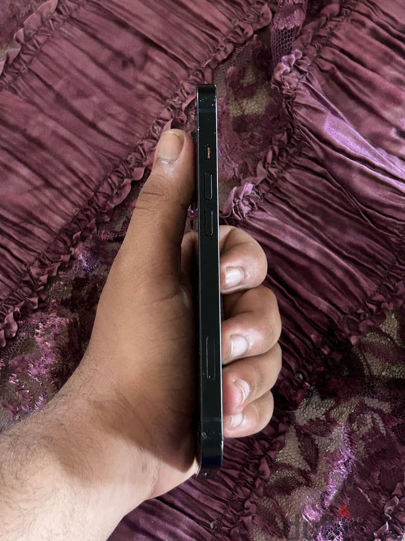 iPhone 13 6
