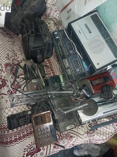 متفرقات للبيع با اعلي سعر راديو وكاميرا ونجف