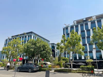 مكتب ادارى للايجار  باقل سعر متر في بارك - الشيخ زايد مساحه 90 متر كامل التشطيب بالتكيفات Office For Rent in Park. st elsheikh zayed 90sqm