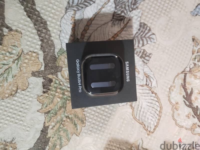 galaxy bud's 4 pro 1