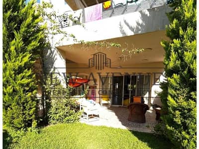 شاليه بحري أرضي للبيع في هاسيندا باي الساحل الشمالي Hacienda Bay North Coast  من شركة بالم هيلز للتطوير العقاري مفروش بالكامل و استلام فوري