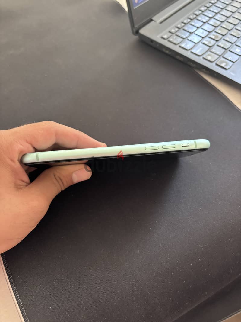 Apple - iPhone 11 3