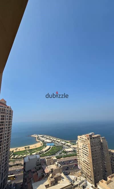 Unique apartment for daily rent with a direct sea view in San Stefano at Four Seasons Towers