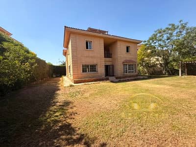 Own a luxurious villa with a wide garden view in Madinaty VG2