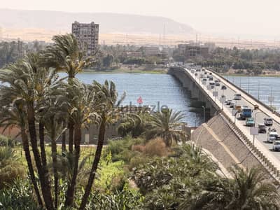 شقه للبيع  شارع كورنيش قنا  بجوار مستشفي الشفاء فيو نيل صريح