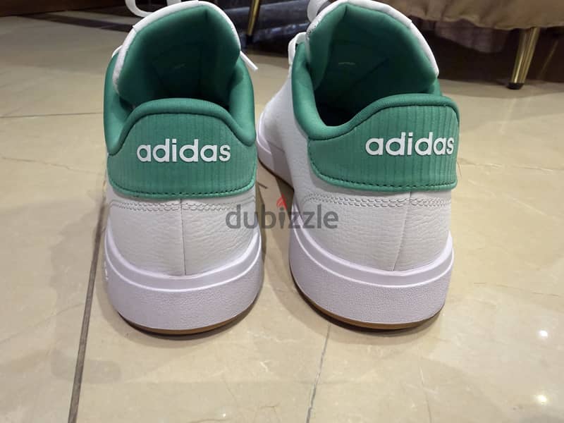Adidas Advantage base 2.0 size 44 1