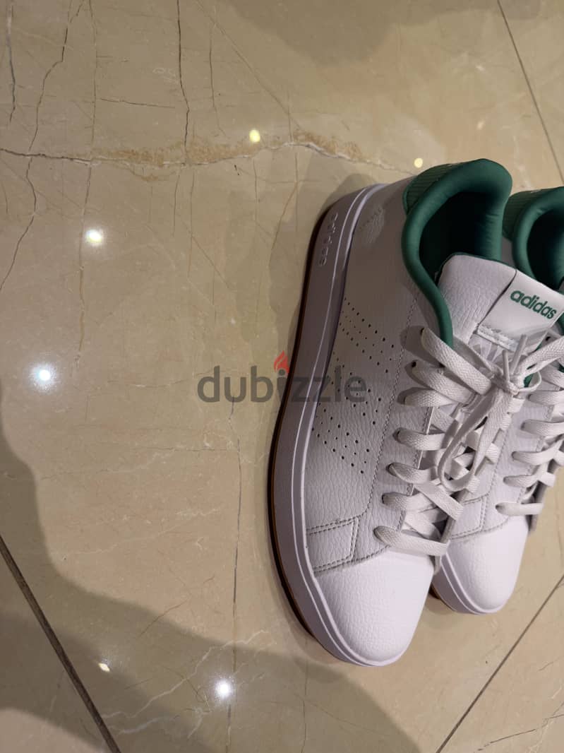 Adidas Advantage base 2.0 size 44 4