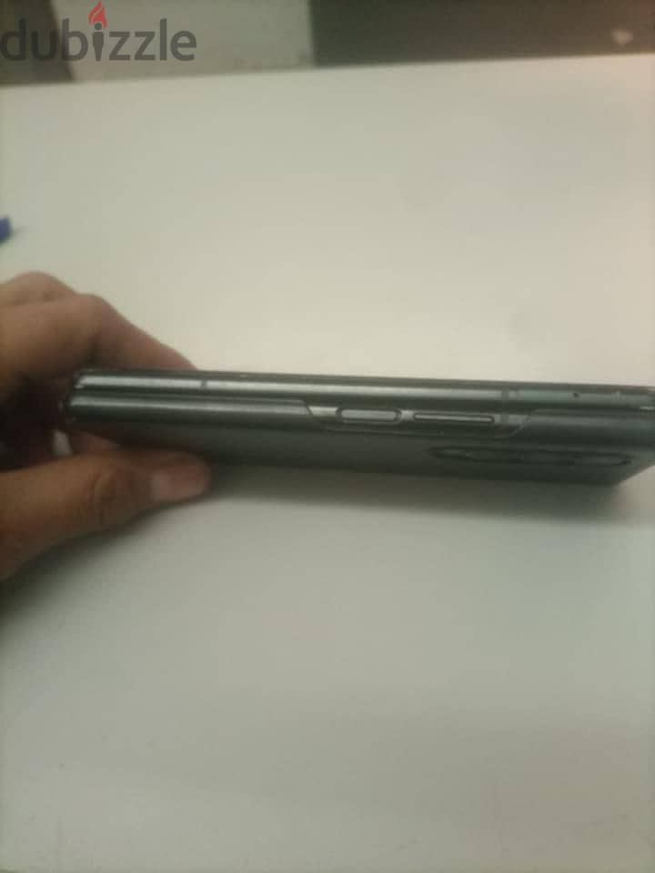 Samsung Z Fold 3 7