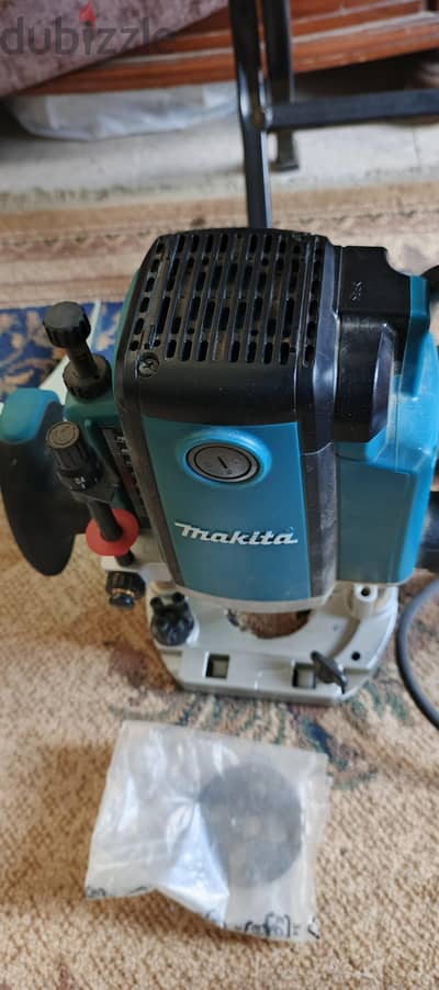 Makita RP1800 راوتر ماكيتا